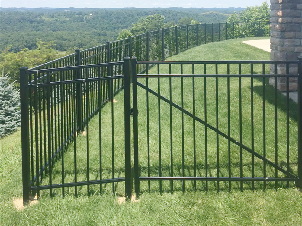 Commercial Fence